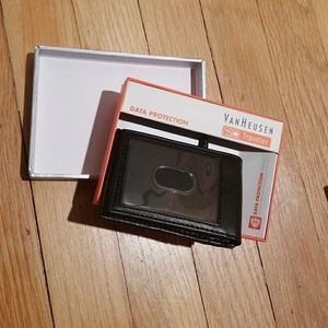 COPY - Van Heusen traveler's wallet